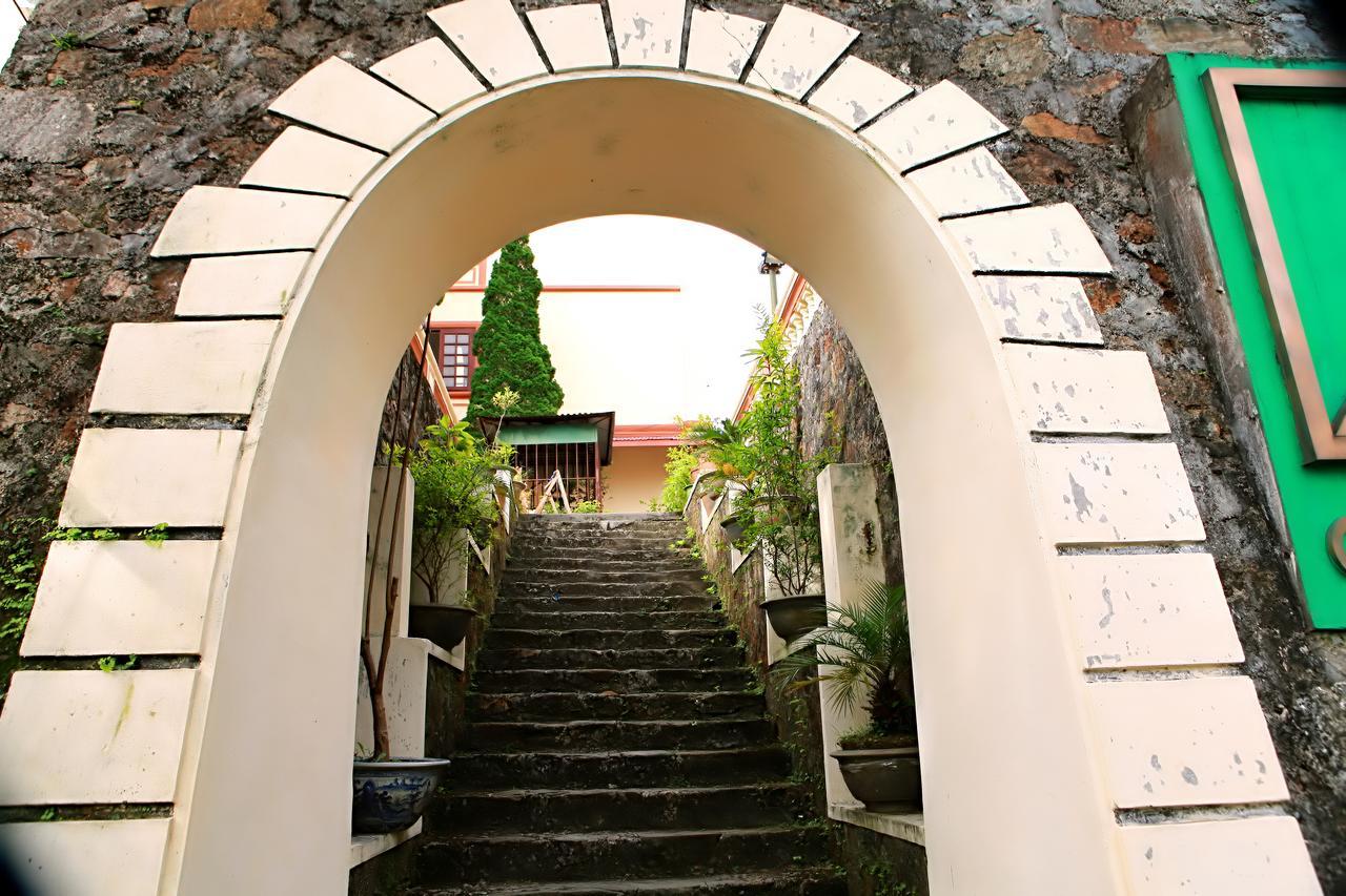 Khach San Cay Thong Hotel Tam Ðảo Екстериор снимка